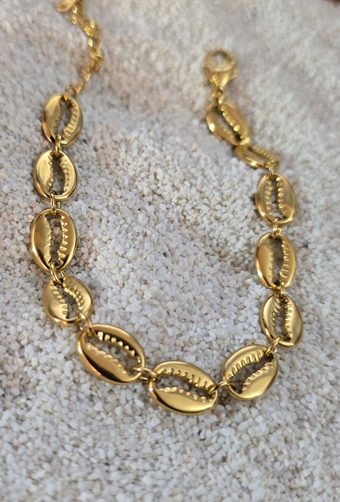 "Shelly" Cowrie Bracelet